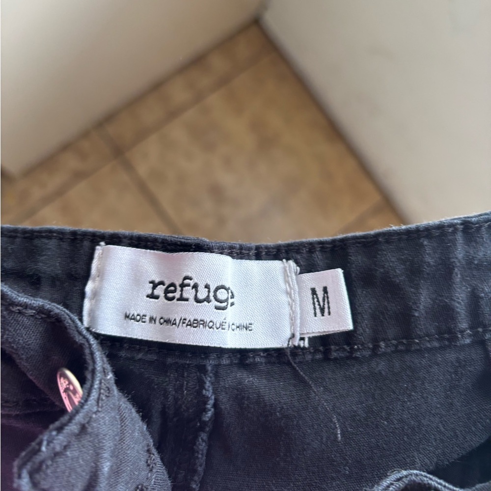 Refuge Black Distressed Cargo Pants - Picture 4 of 4